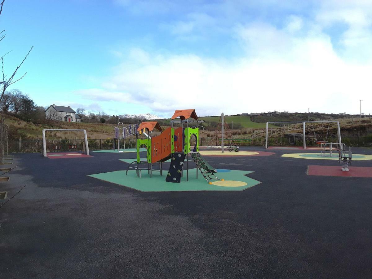 نزل Donegal Townفي The Bluestack Centre المظهر الخارجي الصورة
